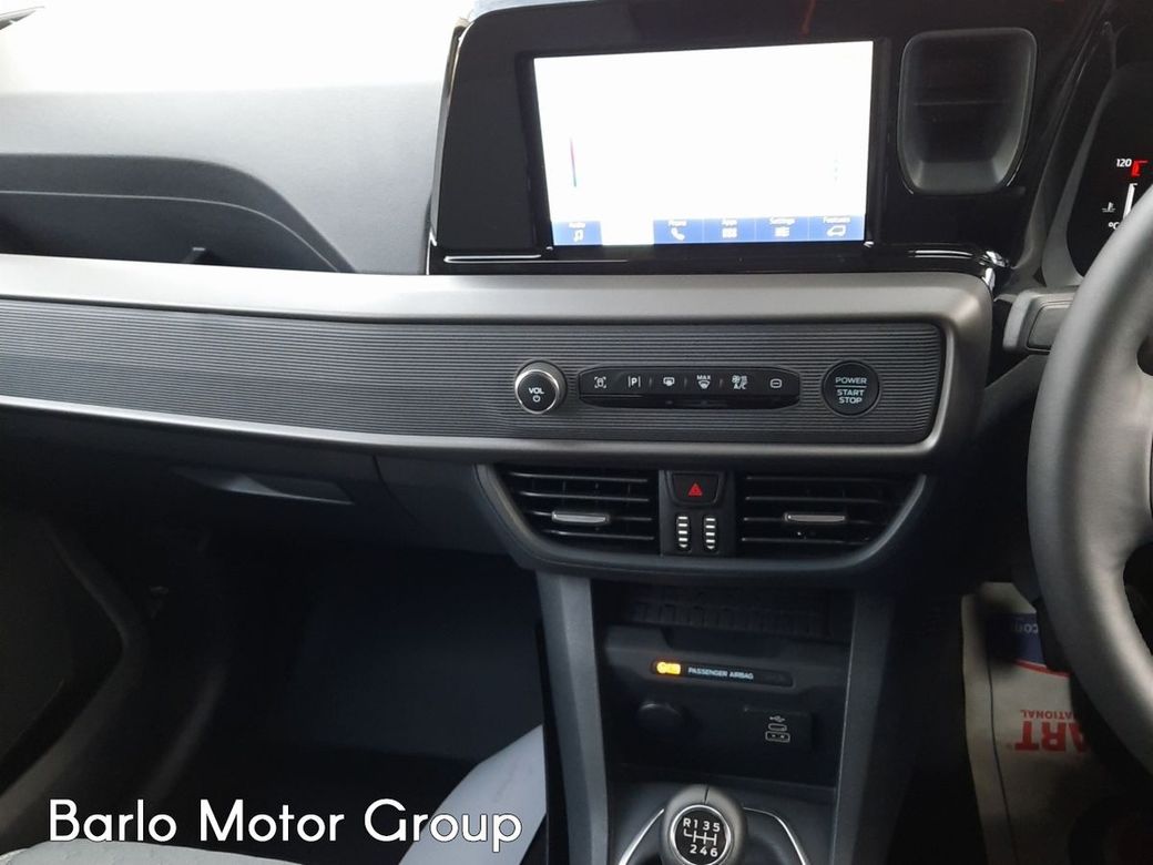 2025 Ford Transit Courier