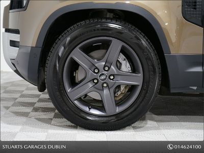 2025 Land Rover Defender