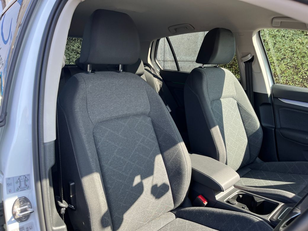 2023 Volkswagen Golf