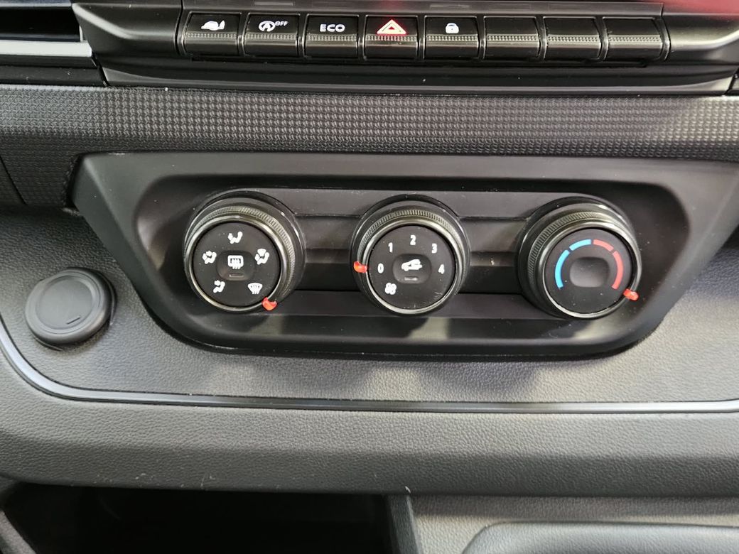 2023 Renault Trafic