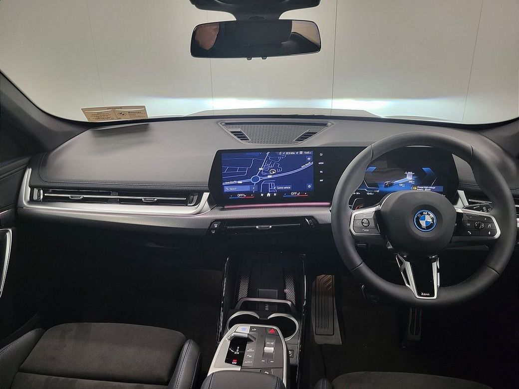 2025 BMW iX1