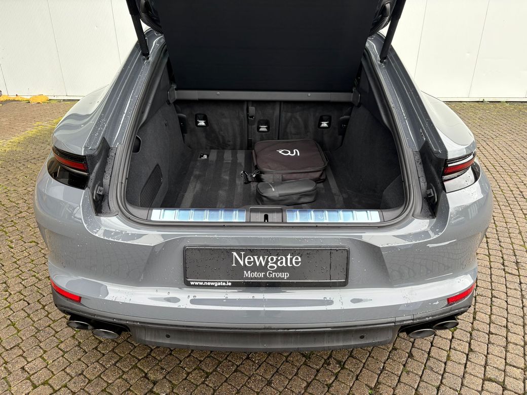 2025 Porsche Panamera