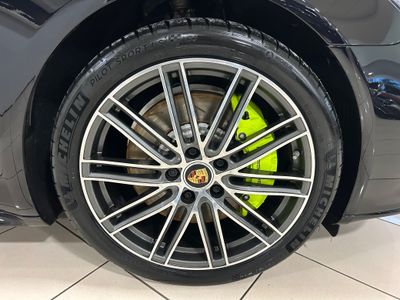 2023 Porsche Panamera