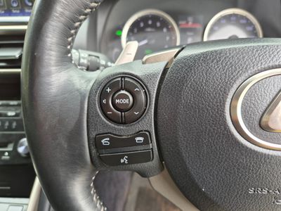 2014 Lexus IS 300h