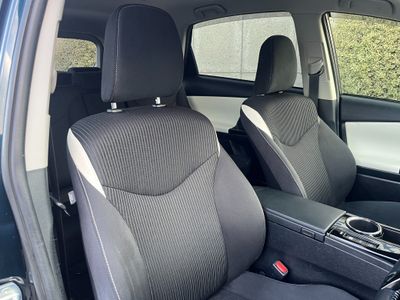 2018 Toyota Prius Alpha