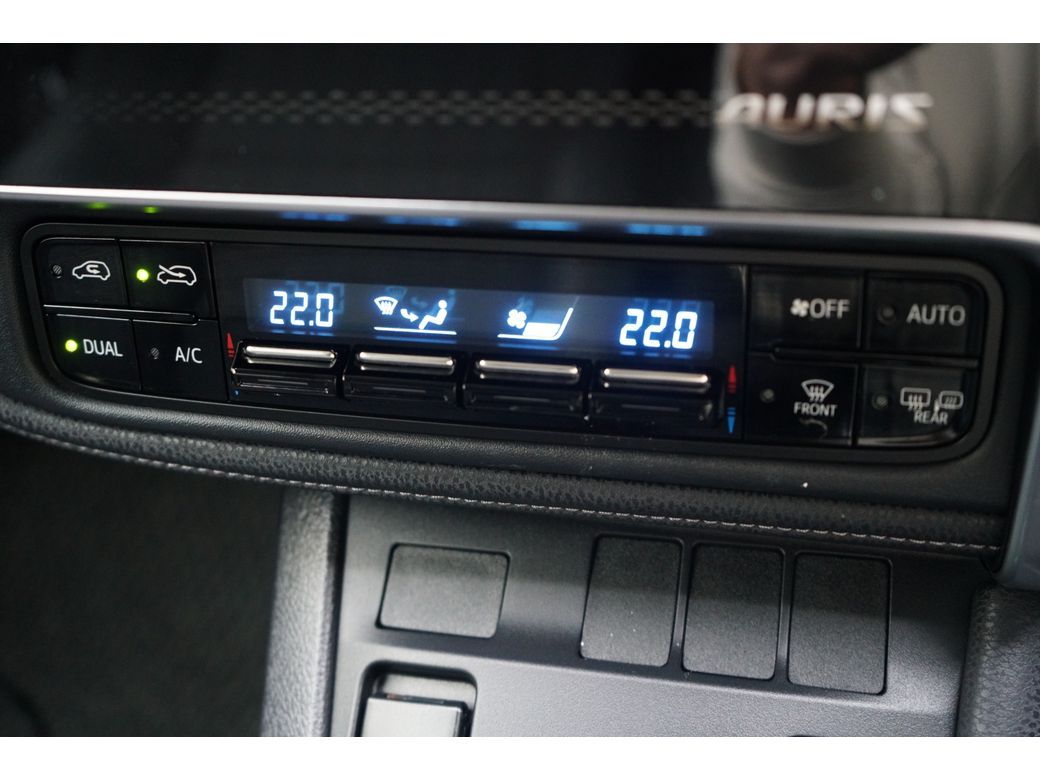 2017 Toyota Auris