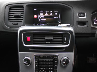 2016 Volvo V60 Cross Country