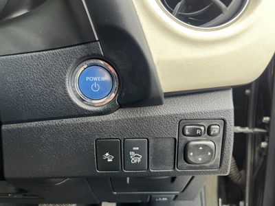 2016 Toyota Auris
