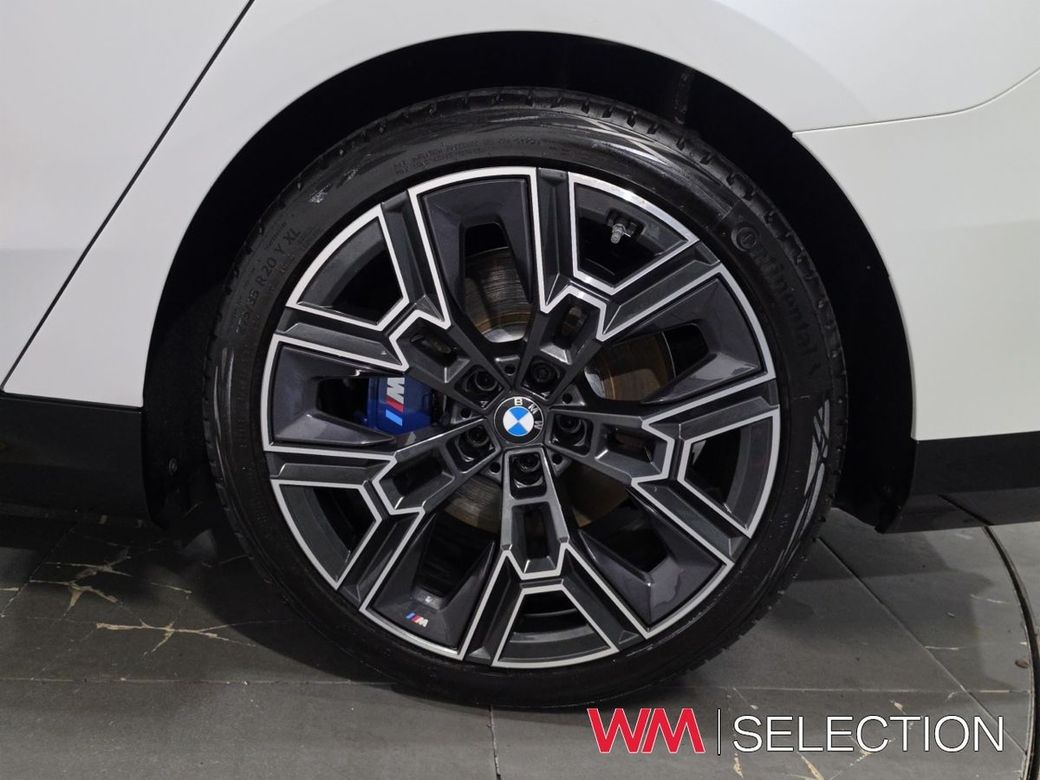 2025 BMW i5