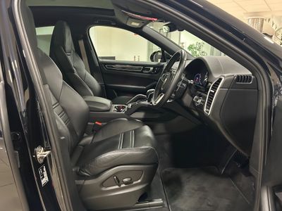 2023 Porsche Cayenne