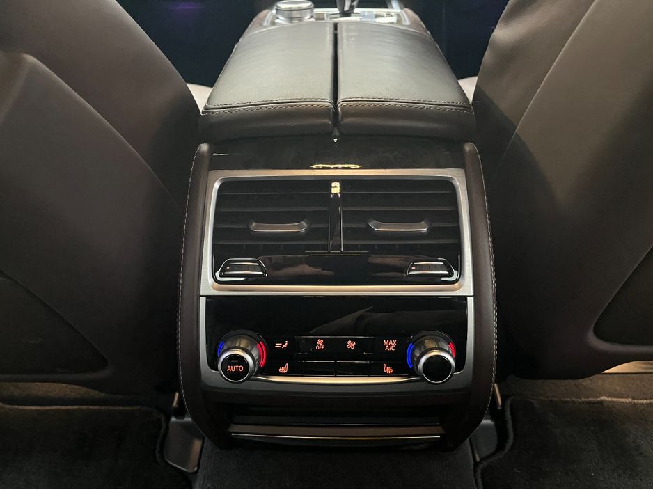 2016 BMW 7 Series