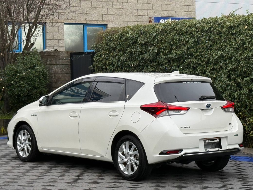 2016 Toyota Auris