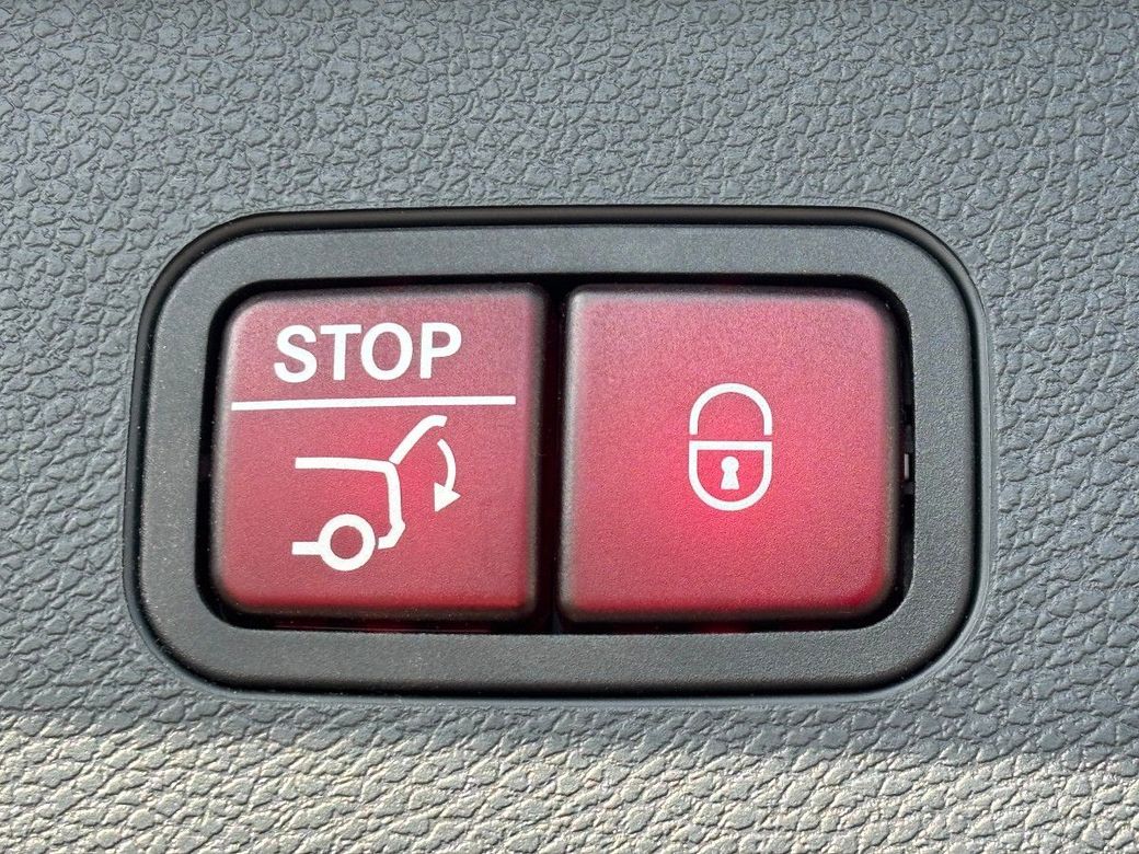 2023 Mercedes-Benz EQC