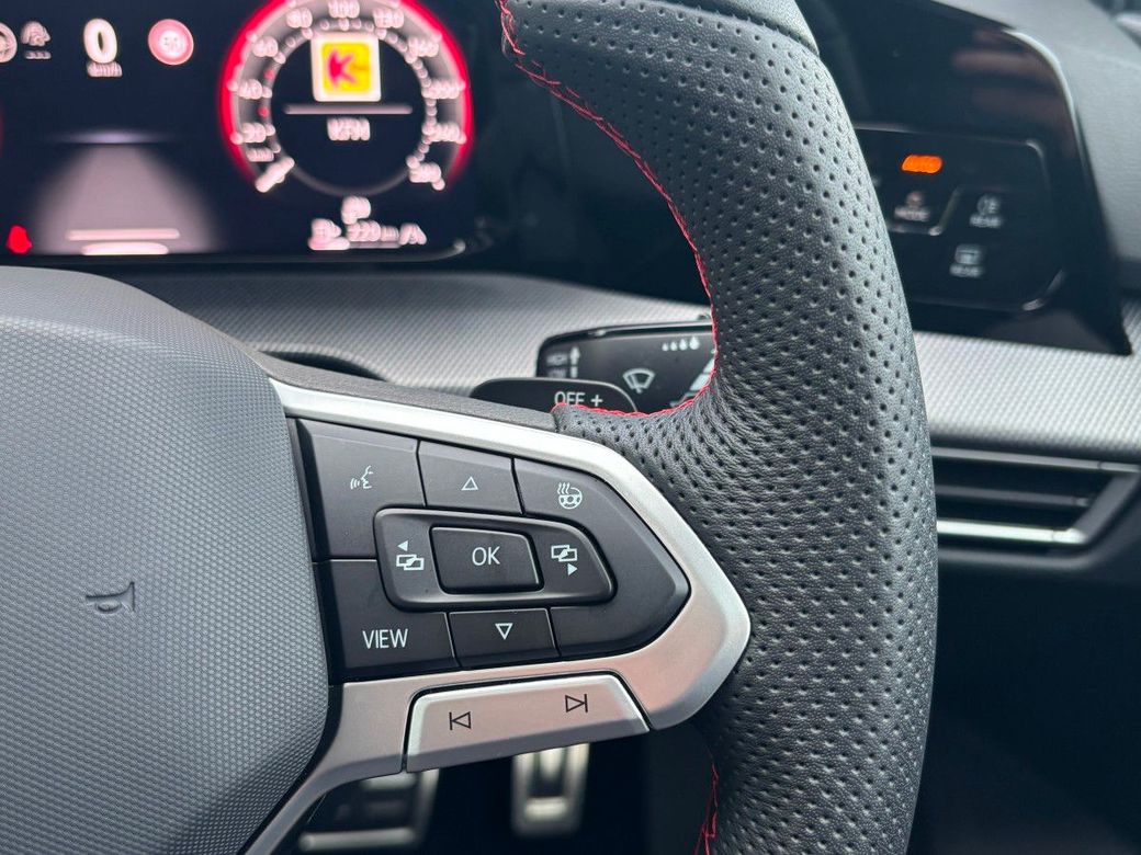 2025 Volkswagen Golf