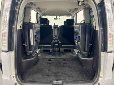 2013 Nissan Serena
