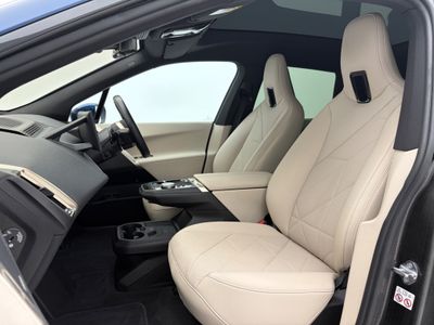 2023 BMW iX