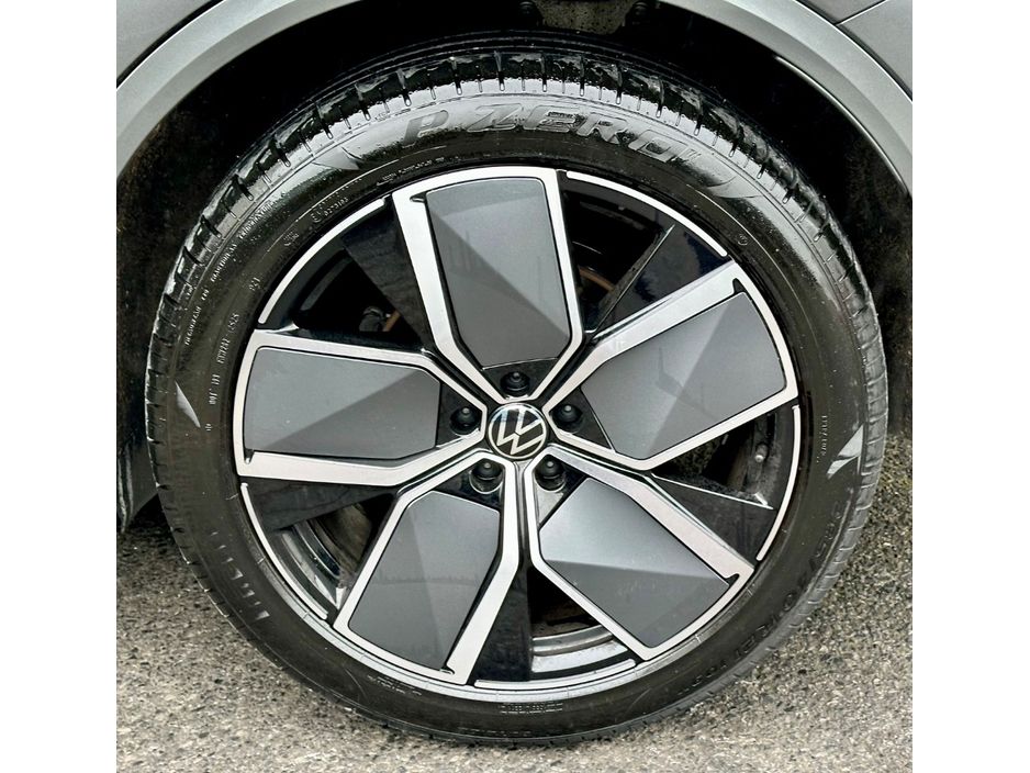 2025 Volkswagen Touareg