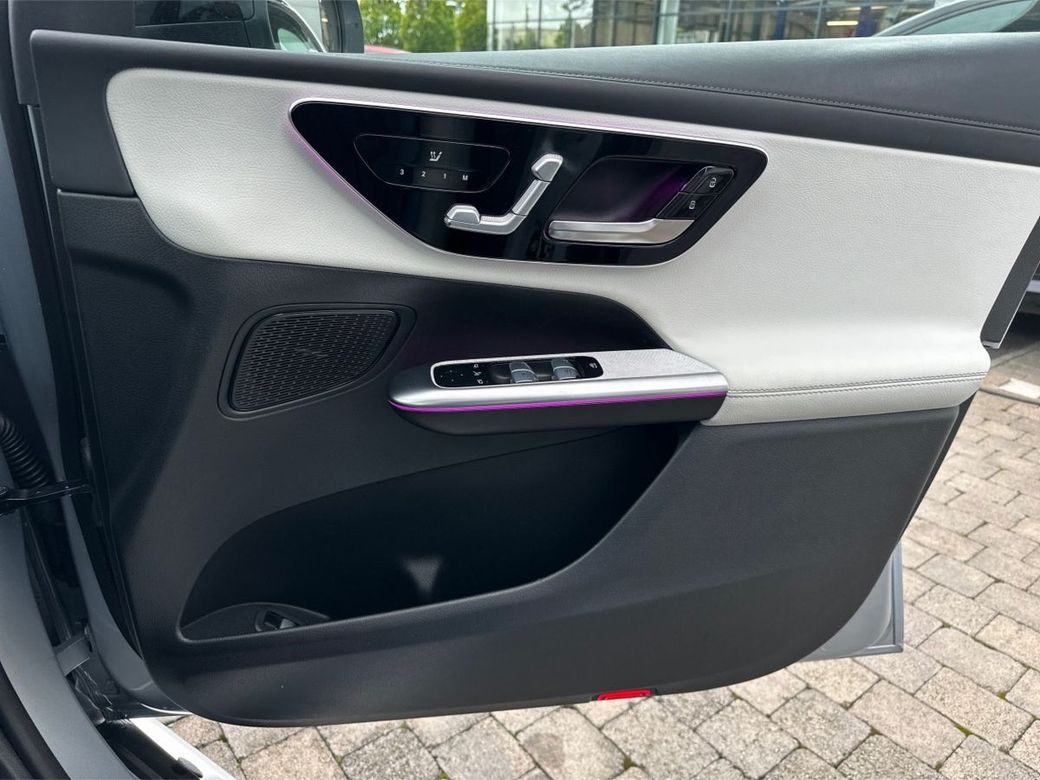 2025 Mercedes-Benz GLC Class
