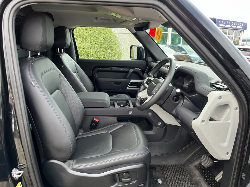 2023 Land Rover Defender