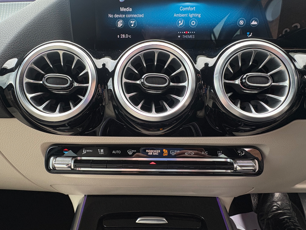 2022 Mercedes-Benz EQA