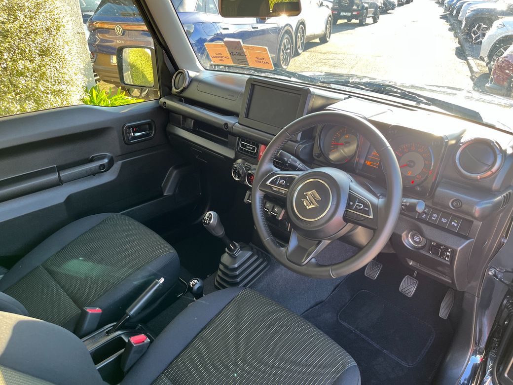 2025 Suzuki Jimny