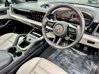 2024 Porsche Cayenne