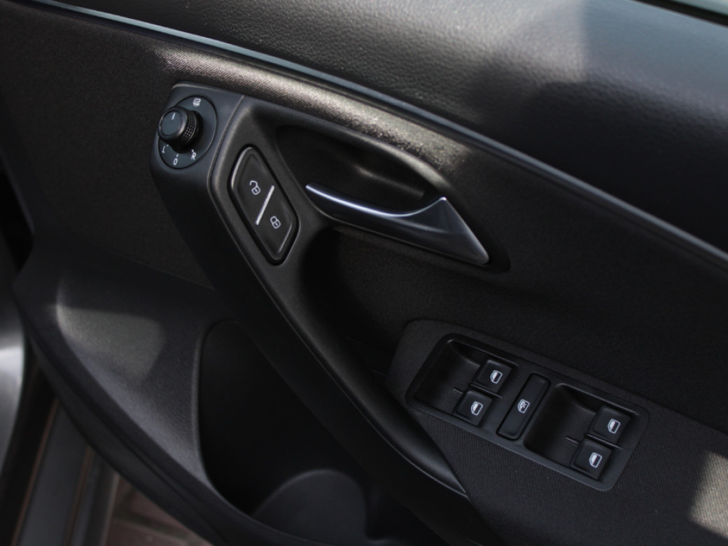 2014 Volkswagen Polo
