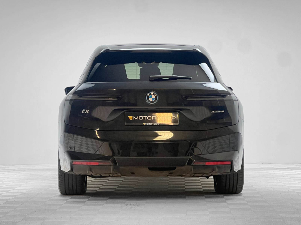 2023 BMW iX