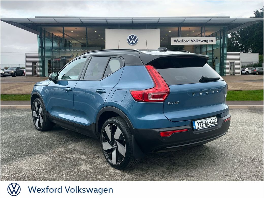 2022 Volvo XC40