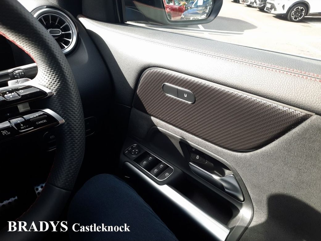 2025 Mercedes-Benz GLA Class