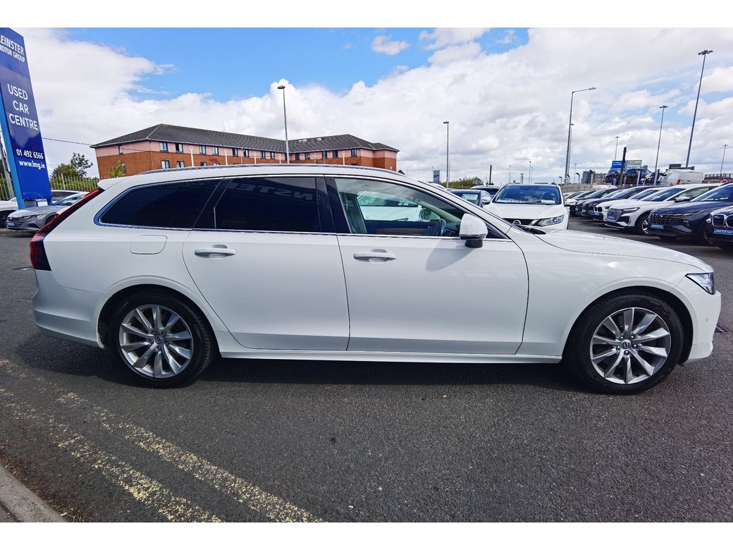 2021 Volvo V90