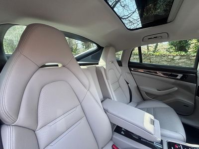 2019 Porsche Panamera