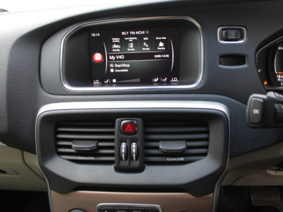 2018 Volvo V40 Cross Country