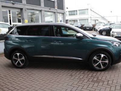 2019 Peugeot 5008
