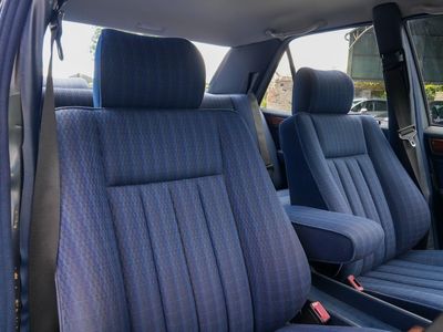 1991 Mercedes-Benz E 300