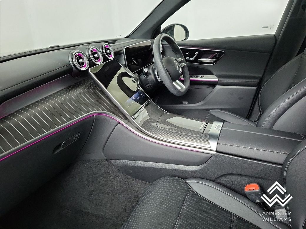 2025 Mercedes-Benz GLC Class