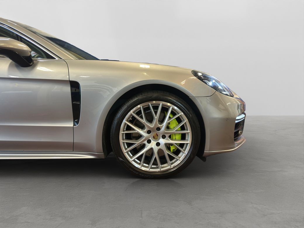 2018 Porsche Panamera