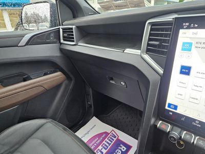 2025 Volkswagen Amarok