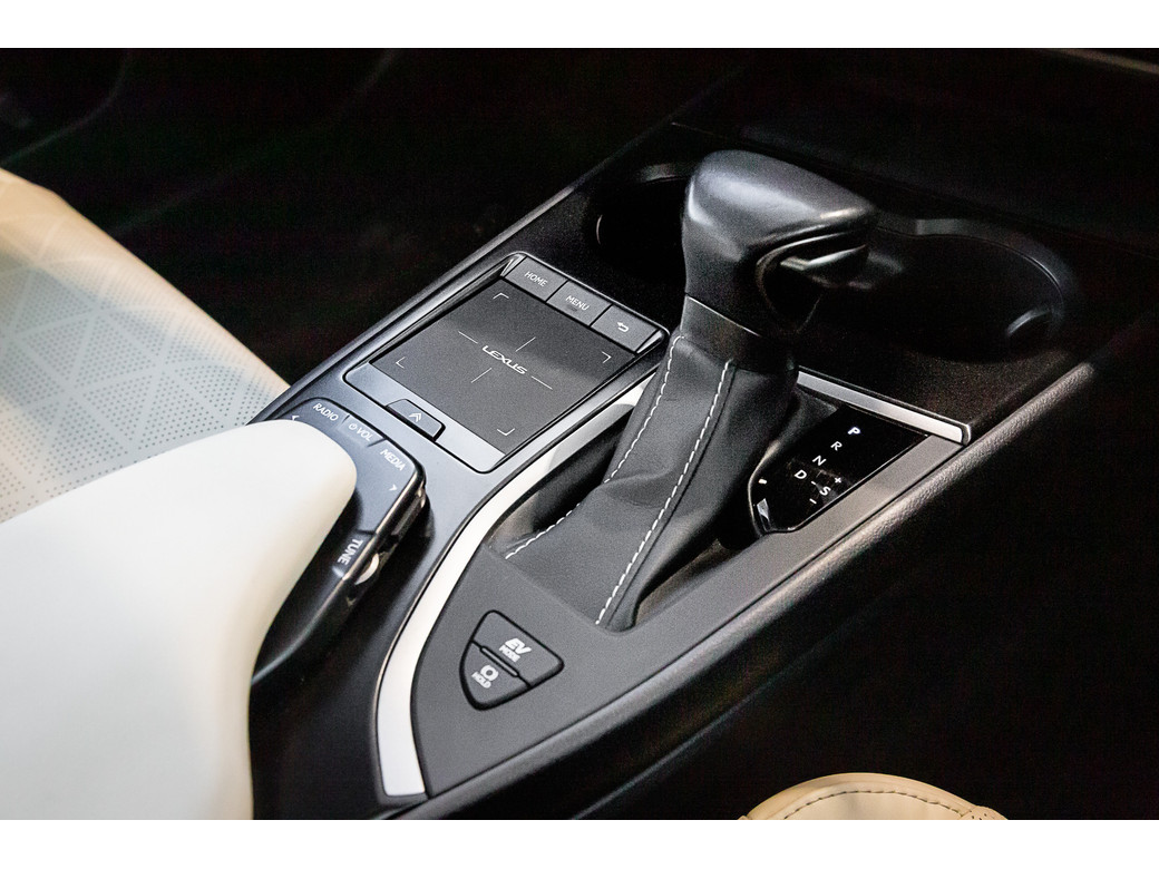 2022 Lexus UX 200H