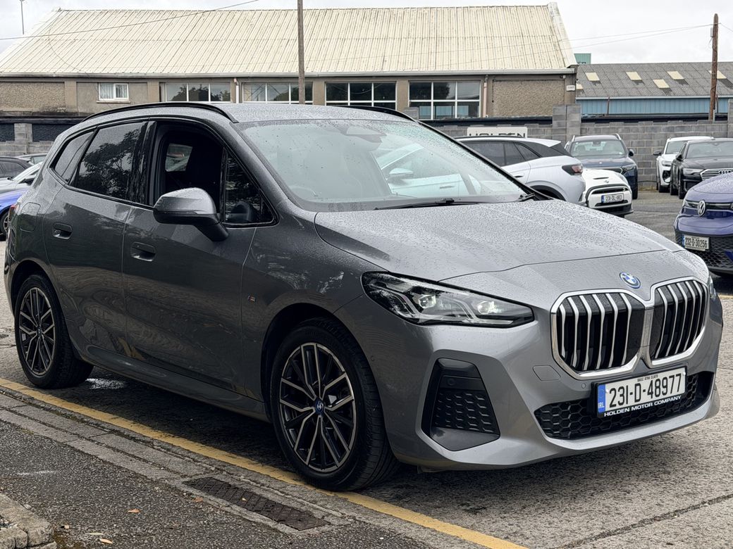 2023 BMW 225