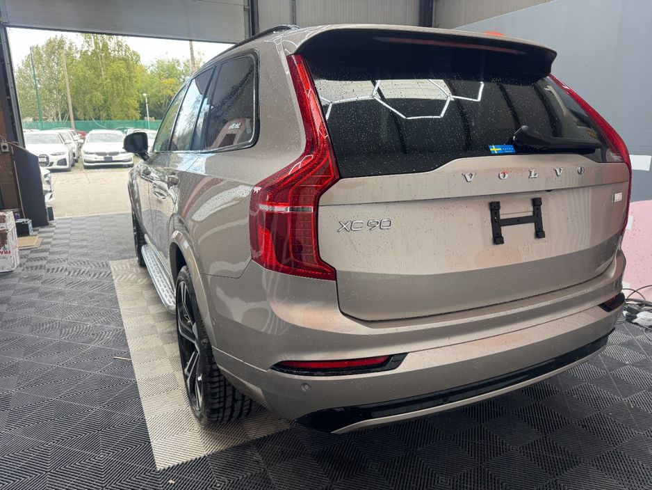2023 Volvo XC90