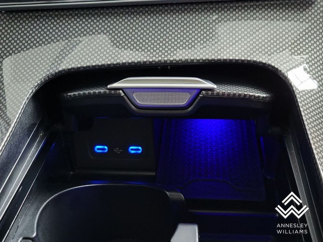 2025 Mercedes-Benz C Class