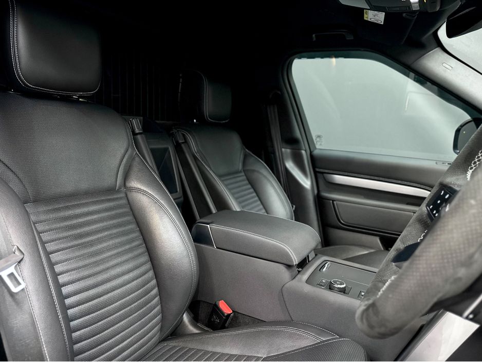 2023 Land Rover Discovery