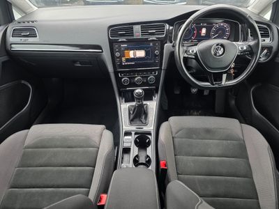 2019 Volkswagen Golf