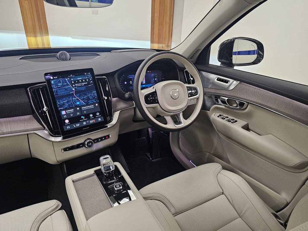 2025 Volvo XC90