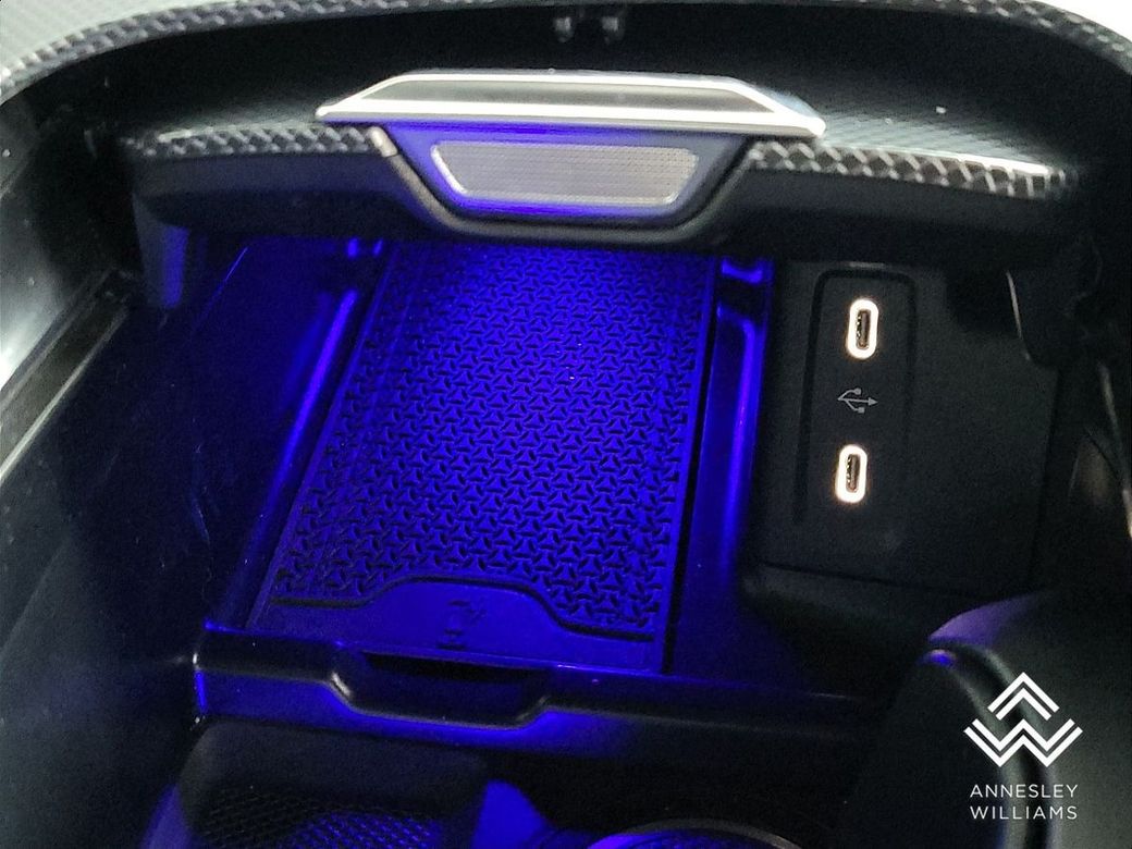 2025 Mercedes-Benz GLC Class