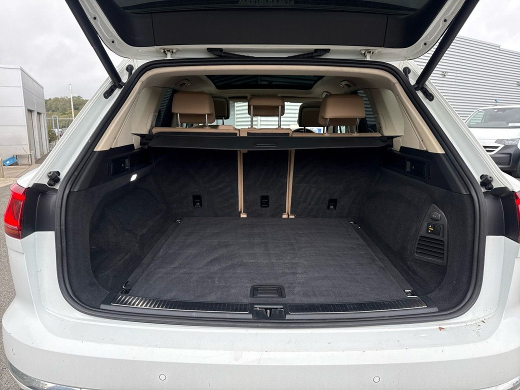 2019 Volkswagen Touareg