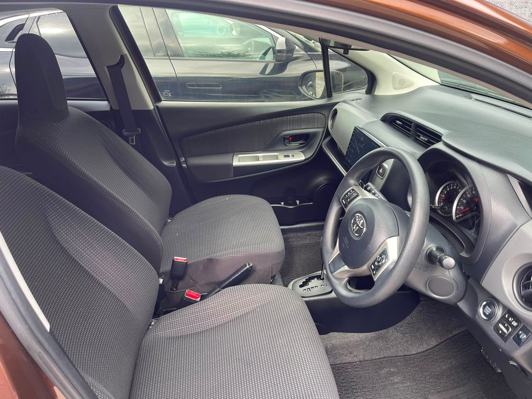 2015 Toyota Vitz