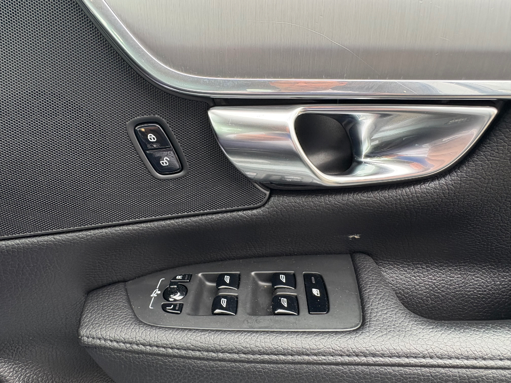 2018 Volvo S90