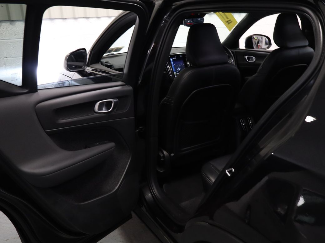 2020 Volvo XC40